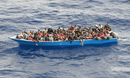 যুক্তরাজ্যে অভিবাসী পৌঁছানো কমেছে ৪১ শতাংশ